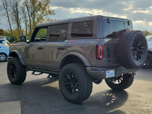 New 2025 Ford Bronco Badlands image 6