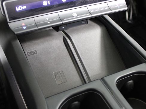 Used 2023 Fisker Ocean Ultra image 17