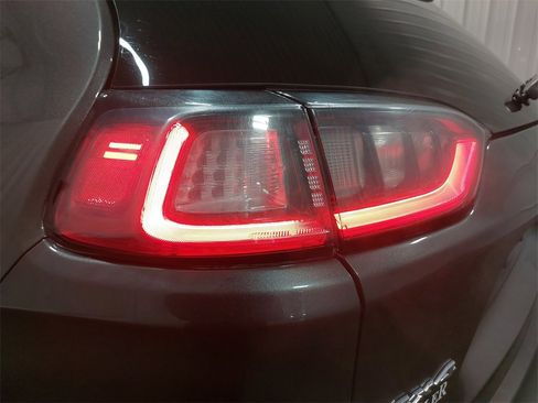 Used 2022 Jeep Cherokee Limited w/ Sun & Sound Group image 68