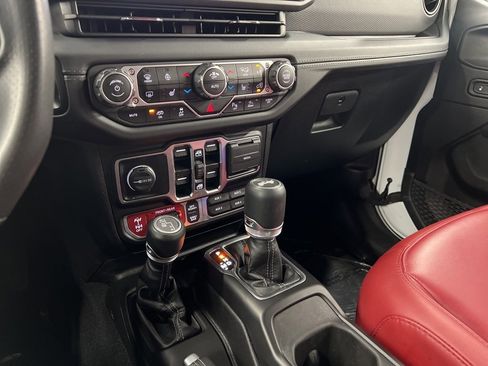 Used 2024 Jeep Wrangler Unlimited Rubicon 392 image 20