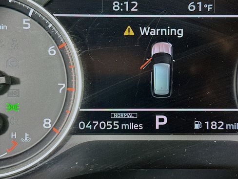 Used 2024 Mitsubishi Outlander SE image 19