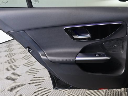 Used 2025 Mercedes-Benz C 300 4MATIC Sedan image 13