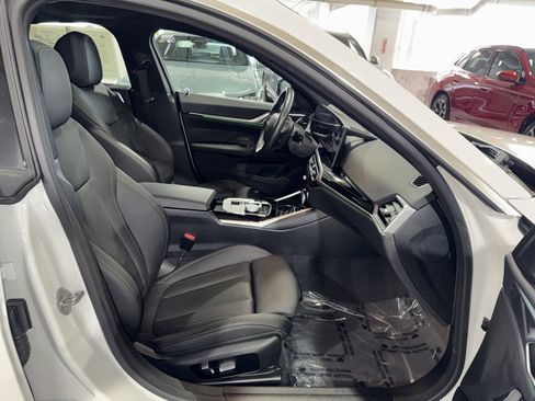 Used 2023 BMW i4 eDrive40 w/ Premium Package RWD image 10