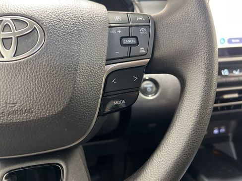 Used 2025 Toyota Camry LE image 37