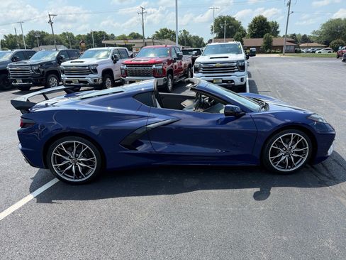 Used 2025 Chevrolet Corvette Stingray Preferred Cpe w/ Chrome Exterior Badge Package RWD image 11