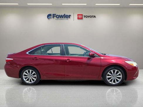 Used 2015 Toyota Camry XLE FWD image 8