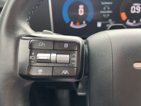 Used 2025 Hyundai Santa Fe SEL FWD image 25
