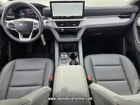 New 2026 Ford Explorer Active w/ Active Comfort Package image 9