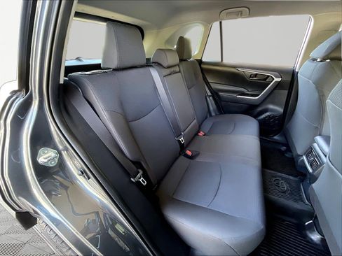 Used 2024 Toyota RAV4 LE AWD/4WD image 25