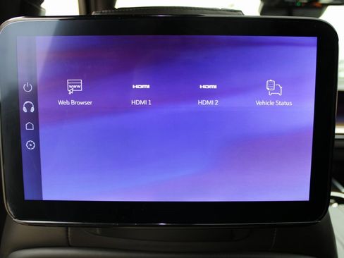 Used 2025 Cadillac Escalade ESV Sport Platinum w/ LPO, ONYX Package image 22