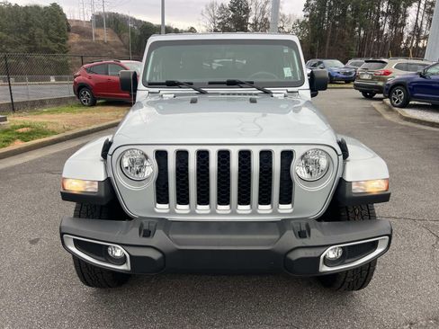 Used 2023 Jeep Gladiator Overland w/ Trailer Tow Package image 2