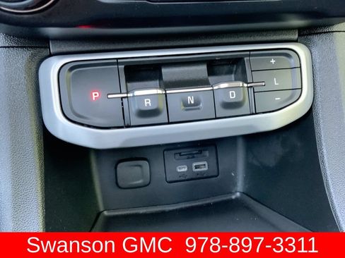 Used 2023 GMC Acadia SLT w/ Preferred Package AWD/4WD image 18