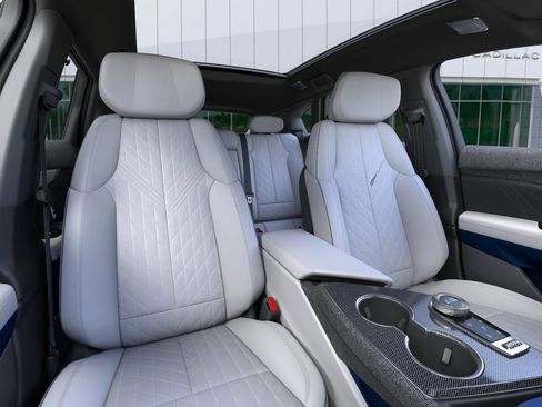 New 2026 Cadillac Optiq V image 16
