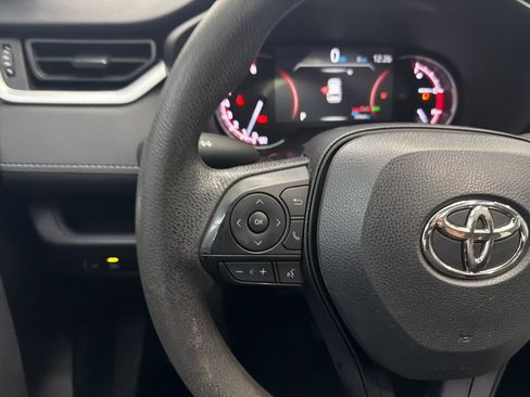 Used 2023 Toyota RAV4 XLE w/ Convenience Package FWD image 26