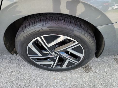 Used 2024 Volkswagen Jetta SEL FWD image 12