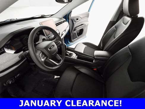 Certified 2022 Jeep Compass Latitude image 18