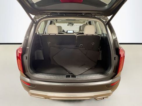 Certified 2022 Kia Telluride EX w/ EX Premium Package image 29