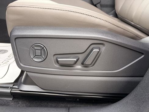 New 2026 Audi Q5 Premium image 13