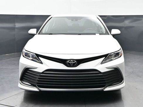 Used 2024 Toyota Camry LE FWD image 2