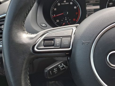 Used 2018 Audi Q3 2.0T Premium w/ Convenience Package image 23