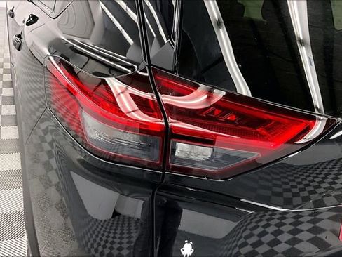 New 2025 Nissan Rogue SL image 19