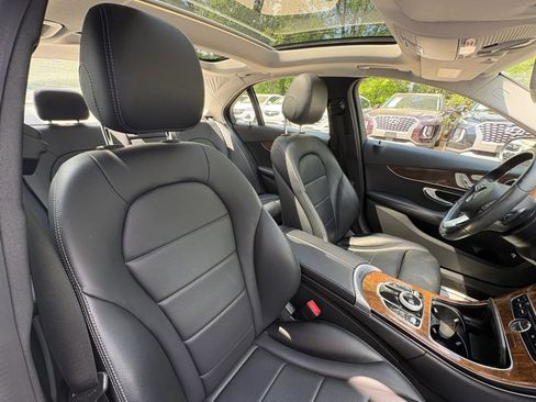 Used 2017 Mercedes-Benz C 300 4MATIC Sedan image 5