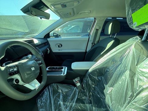 New 2026 Hyundai Ioniq 5 SE image 7