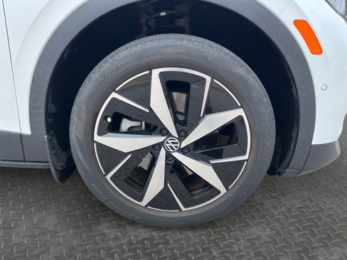 Certified 2023 Volkswagen ID.4 Pro S AWD/4WD image 17