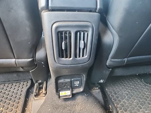 Used 2018 Jeep Compass Trailhawk AWD/4WD image 32