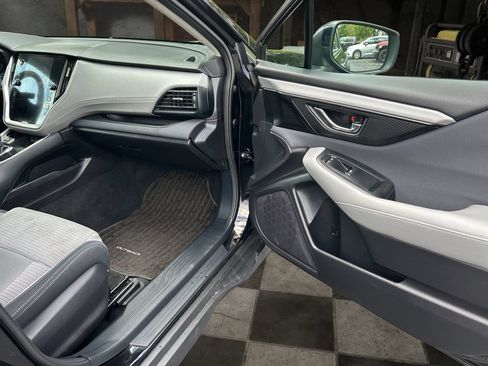 Used 2023 Subaru Outback Premium AWD/4WD image 19