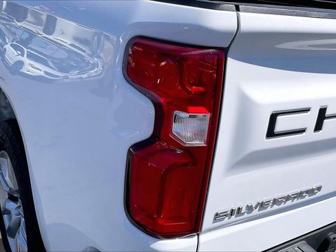 Used 2021 Chevrolet Silverado 1500 Custom RWD image 31