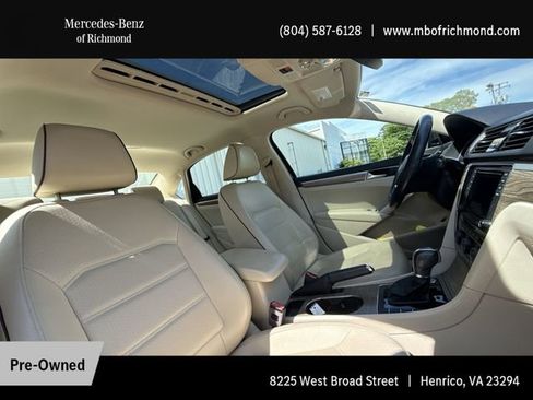 Used 2018 Volkswagen Passat 2.0T SE FWD image 15