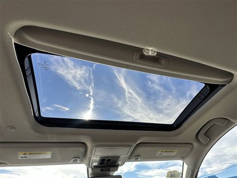 Used 2024 Honda Accord Touring image 30