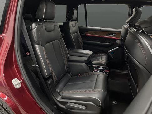 Used 2024 Jeep Grand Cherokee L Summit image 36