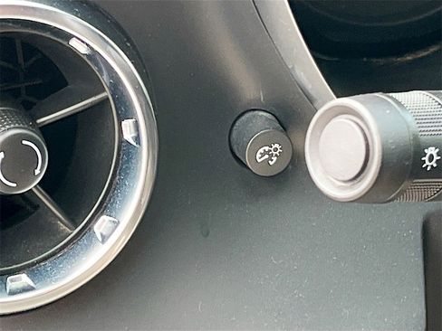 Used 2022 Chevrolet Camaro SS image 10