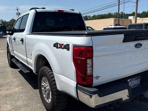 Used 2022 Ford F250 XLT AWD/4WD image 4