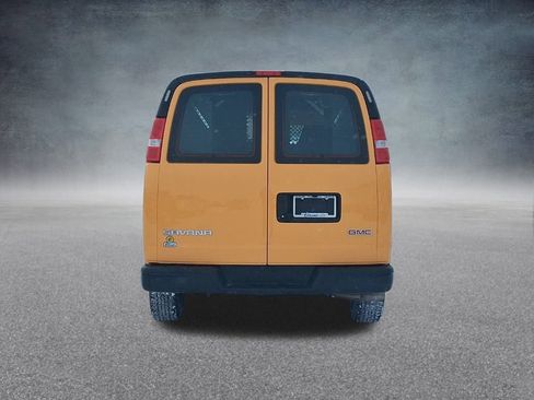 Used 2019 GMC Savana 2500 RWD image 9
