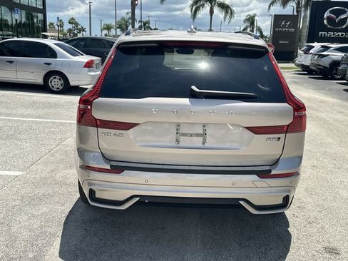 Used 2024 Volvo XC60 B5 Ultimate w/ Protection Package Premier AWD/4WD image 8