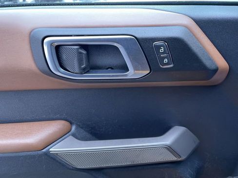 Used 2021 Ford Bronco Outer Banks w/ Sasquatch Package image 24