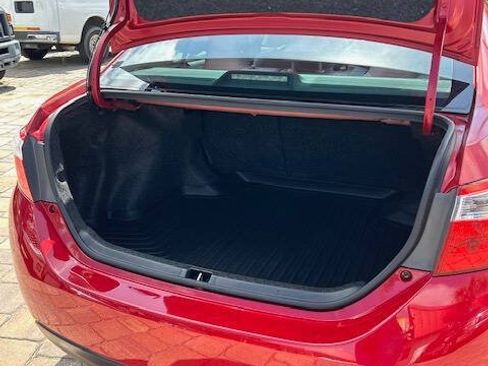 Used 2015 Toyota Corolla LE FWD image 8