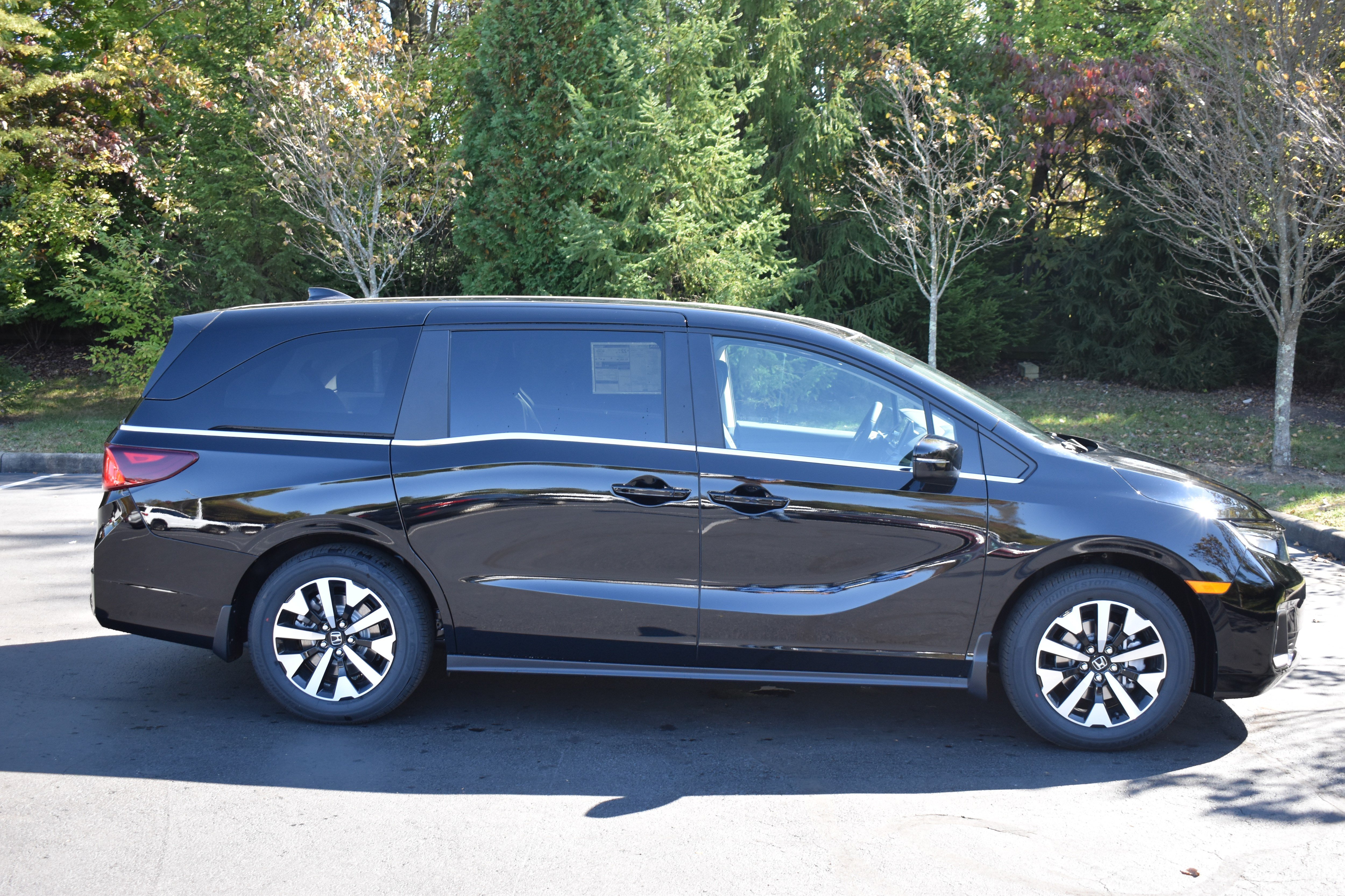 New 2027 Honda Odyssey EX-L image 9