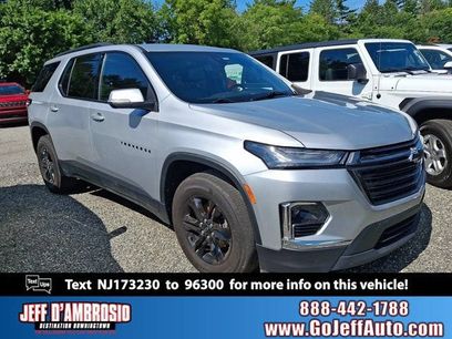 Used 2022 Chevrolet Traverse LT w/ Midnight/Sport Edition