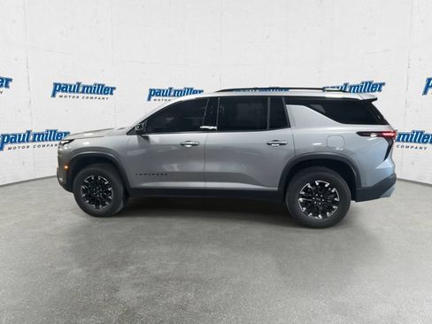 Used 2025 Chevrolet Traverse Z71 w/ Enhanced Driving Package AWD/4WD image 8