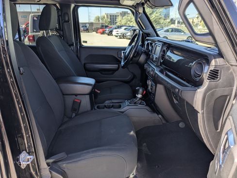 Used 2020 Jeep Wrangler Unlimited Sport AWD/4WD image 27