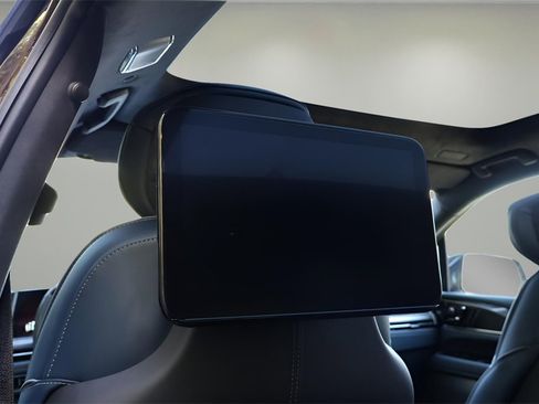 New 2025 Cadillac Escalade IQ Luxury 2 image 17