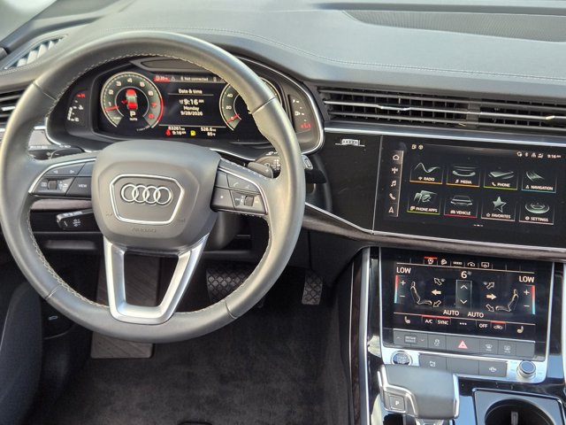 Used 2023 Audi Q8 Premium AWD/4WD image 28
