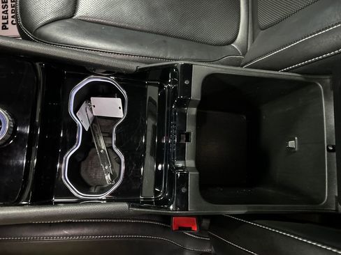 Used 2023 Jeep Grand Cherokee Limited w/ Luxury Tech Group II image 21