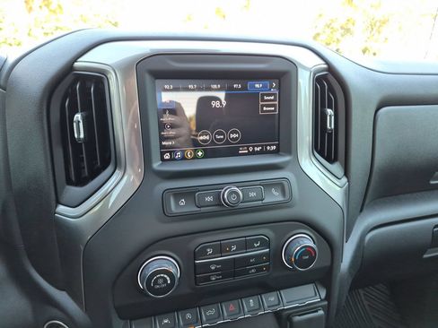 Used 2025 Chevrolet Silverado 1500 Custom RWD image 16