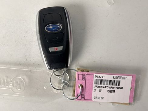 Used 2023 Subaru Forester Limited AWD/4WD image 22