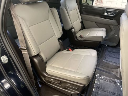 Used 2022 GMC Yukon SLT w/ SLT Premium Package AWD/4WD image 22